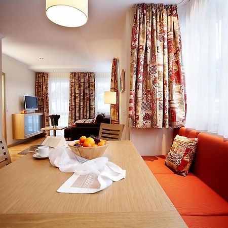 Sonnblick Apartments Und Zimmer - Nationalpark Sommercard Inklusive Hollersbach im Pinzgau Exterior photo