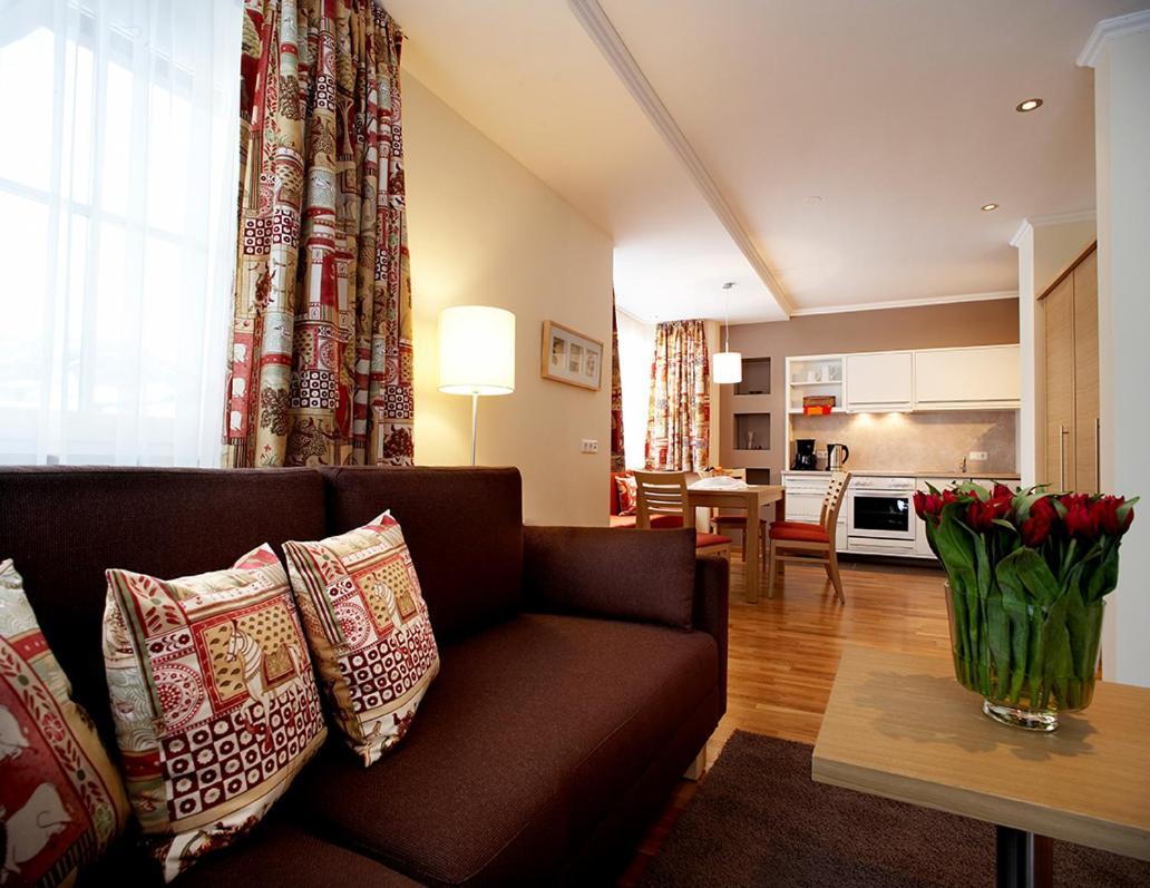 Sonnblick Apartments Und Zimmer - Nationalpark Sommercard Inklusive Hollersbach im Pinzgau Exterior photo